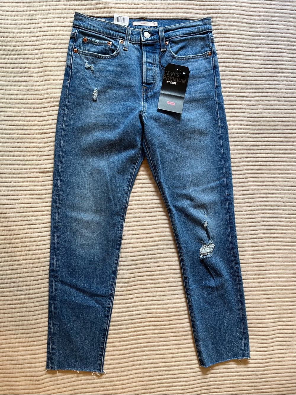 NWT Levi's Hight Rise “Wedgie” Jeans
